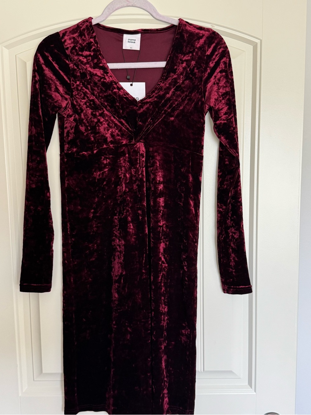 Mama Licious Velvet V-Neck Midi Dress - Burgundy